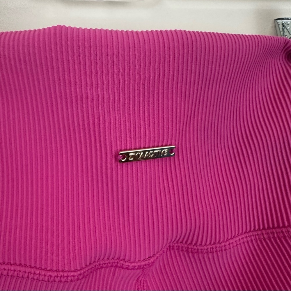 Zyia Active | Pink Ribbed Muted Magenta Hi-Rise Crop Leggings Size Medium (6-8) - Picture 6 of 6